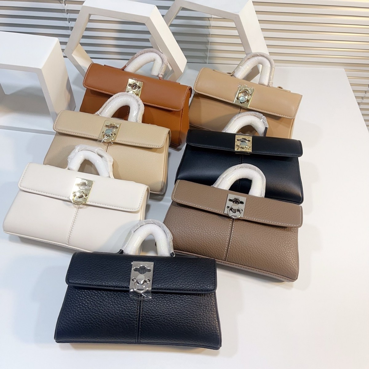 Half Moon Bag Suede - Borsa Quadrata Piccola in Vera Pelle