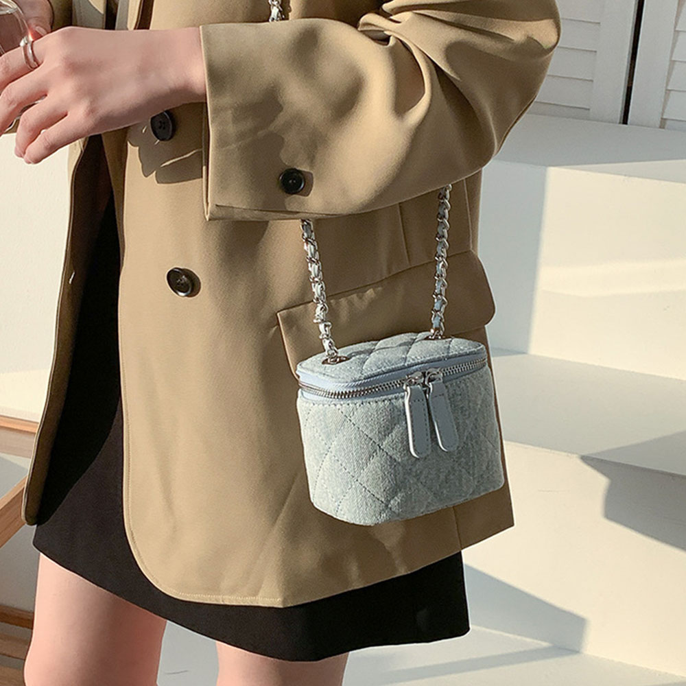 Chain Crossbody Quilted - Borsa a tracolla piccola con scatola