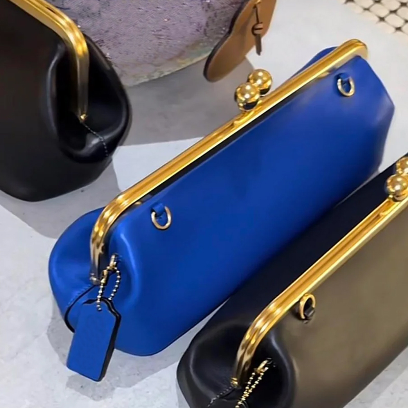 Luxury Bags Outlet - Borse a tracolla Kisslock da 30
