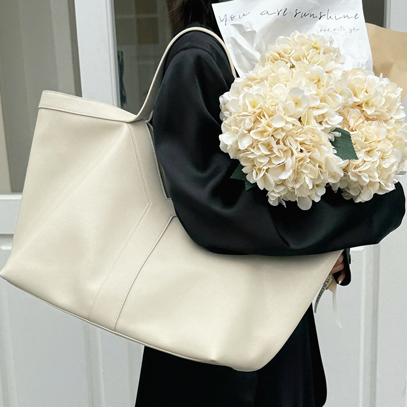 Borse Donna in Vera Pelle di L - Luxury Bags Collection recensione e prezzo