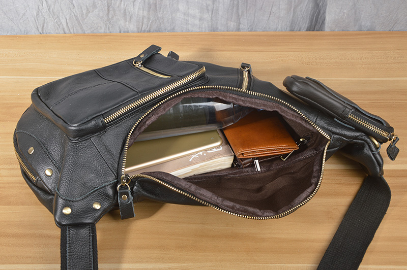 Nuova Borsa a Tracolla in Pell - Half Moon Bag Suede recensione e prezzo