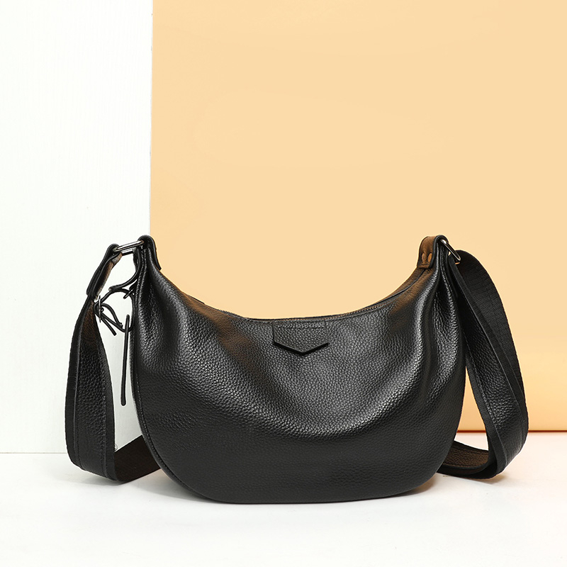 Nuove Borse da Donna in Vera P - Half Moon Bag Suede recensione e prezzo