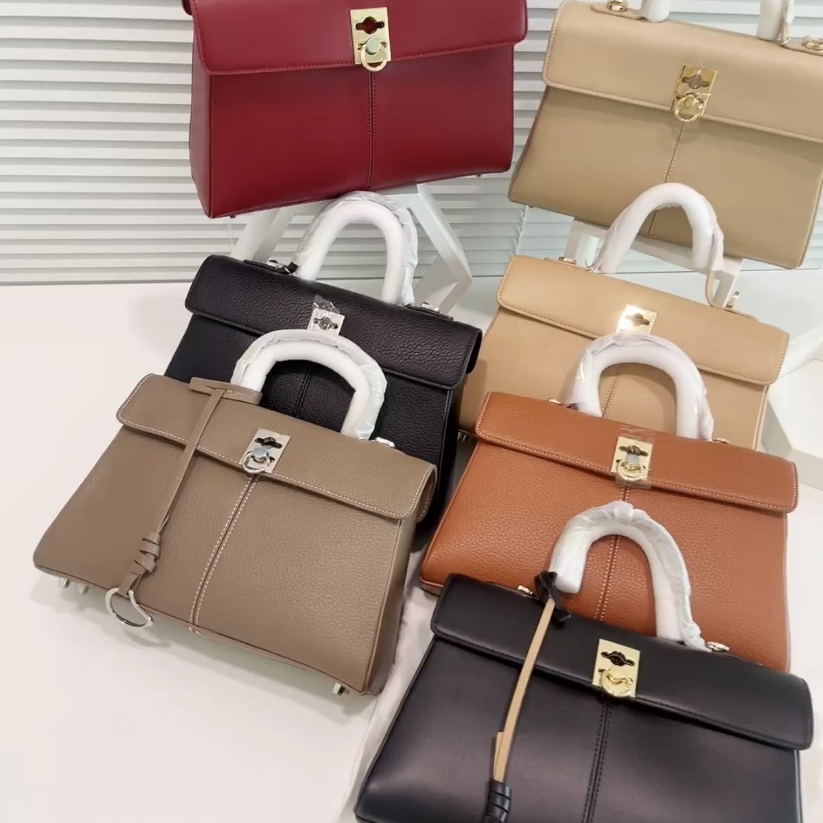 Borsa Quadrata Piccola in Vera - Half Moon Bag Suede recensione e prezzo