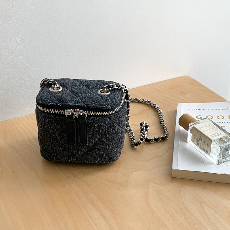 Borsa a tracolla piccola con s - Chain Crossbody Quilted recensione e prezzo