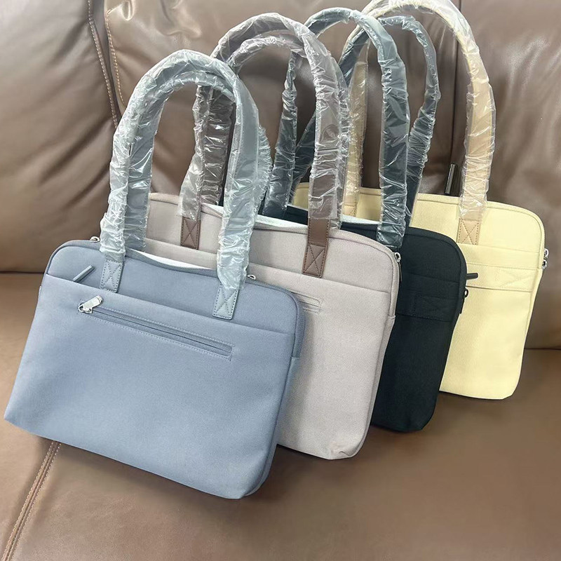 Borsa Tote di Lusso per Laptop - Luxury Bags That Fit Laptop recensione e prezzo