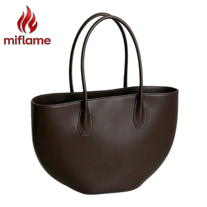 Borsa a Spalla da Donna di Lus - Half Moon Bag Suede recensione e prezzo