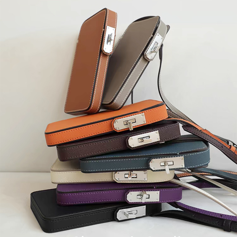Borsa per telefono dal design  - Luxury Bags Outlet recensione e prezzo
